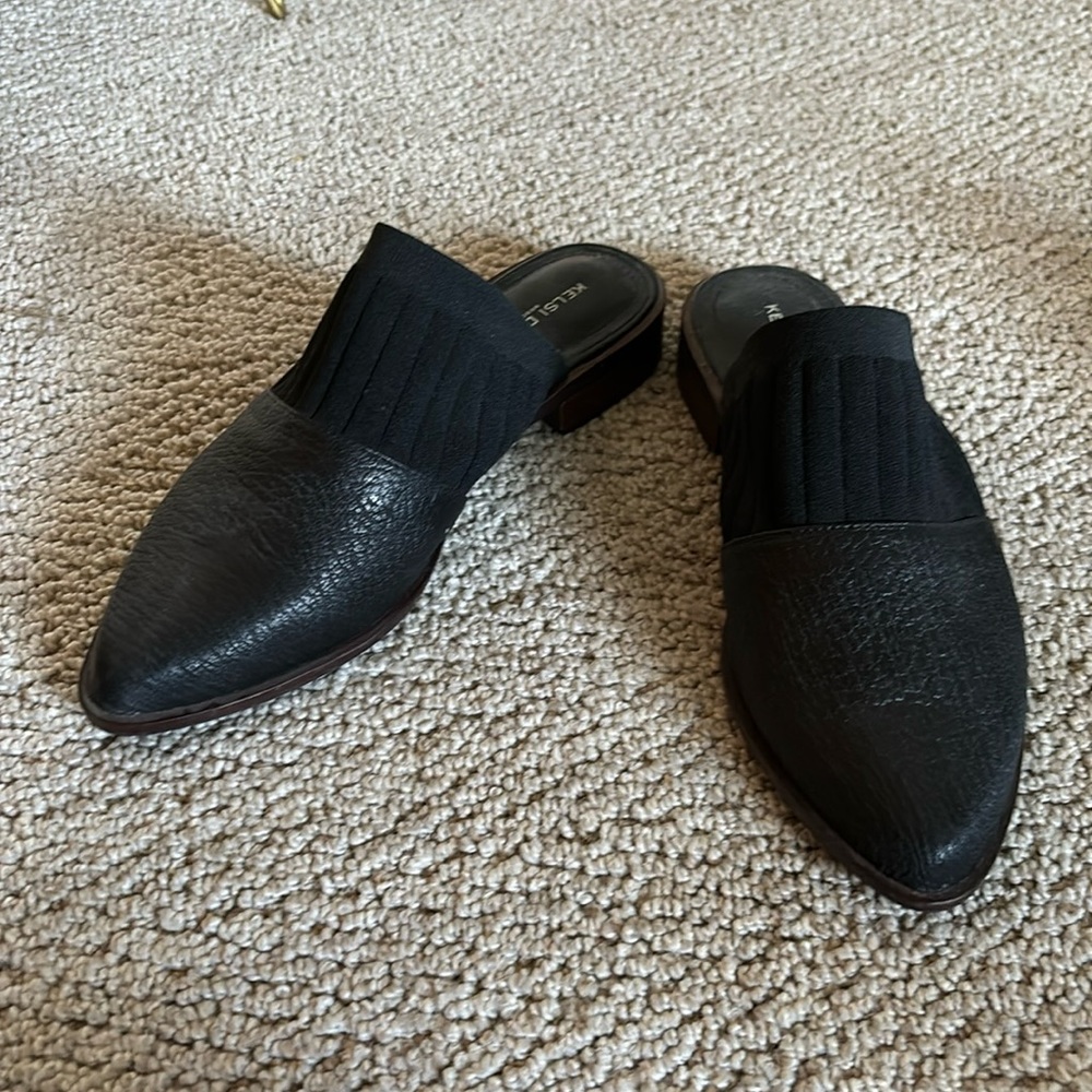 Kelsi Dagger slides